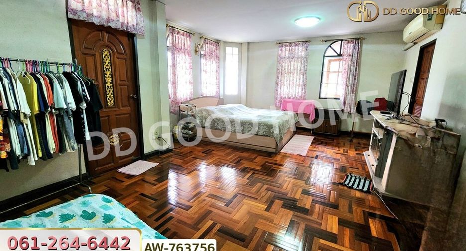 For sale 6 bedrooms house in Phasi Charoen, Bangkok