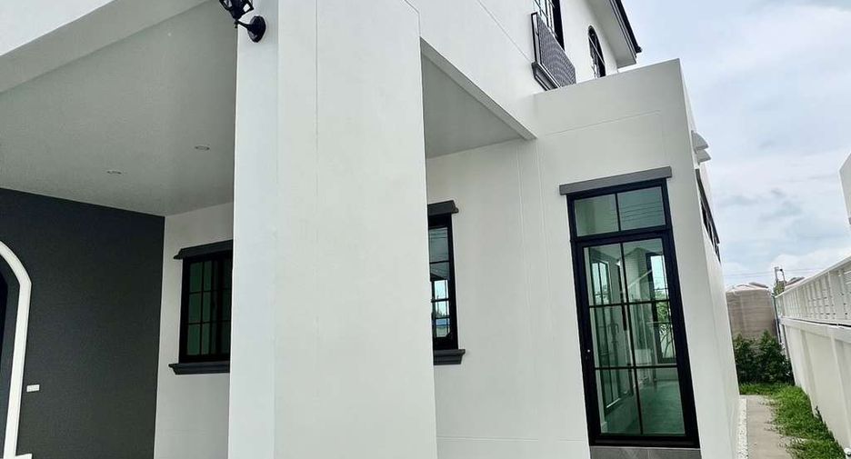 Casa en venta de 4 habitaciones en Hang Dong, Chiang Mai