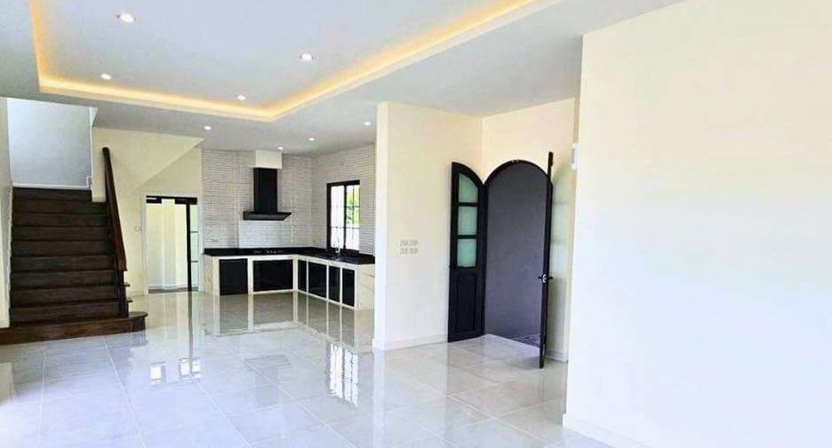 Casa en venta de 4 habitaciones en Hang Dong, Chiang Mai