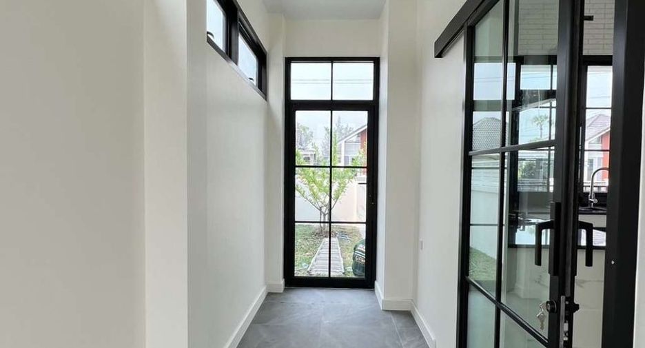 Casa en venta de 4 habitaciones en Hang Dong, Chiang Mai