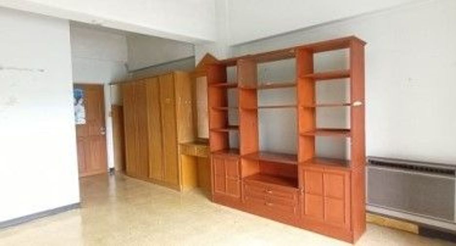 For sale studio condo in Bang Phlat, Bangkok