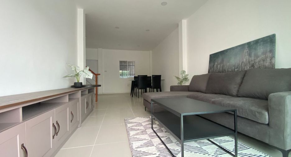 Casa adosada en venta de estudio en Sai Mai, Bangkok