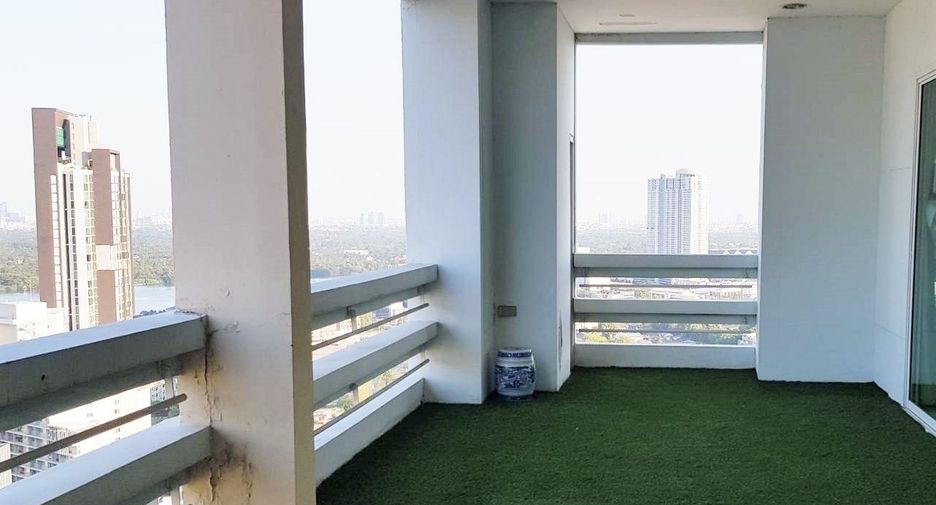 Wohnung zur Miete mit 5 Zimmer in Yan Nawa, Bangkok