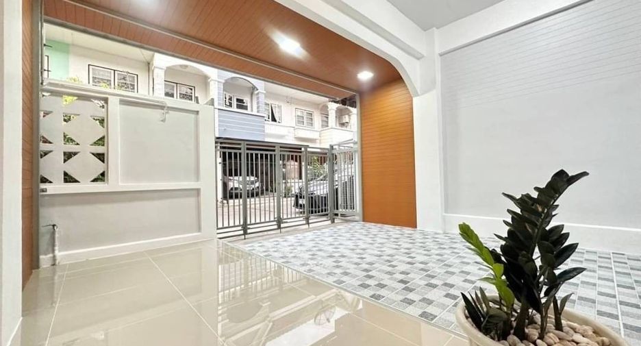 For sale 3 Beds townhouse in Bang Bua Thong, Nonthaburi
