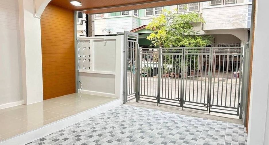 For sale 3 Beds townhouse in Bang Bua Thong, Nonthaburi