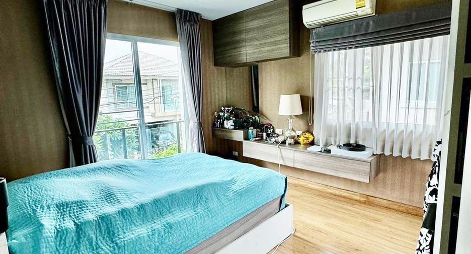 For sale 3 bedrooms house in Suan Luang, Bangkok