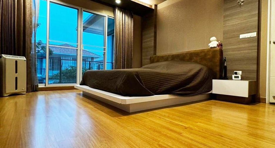 For sale 3 bedrooms house in Suan Luang, Bangkok