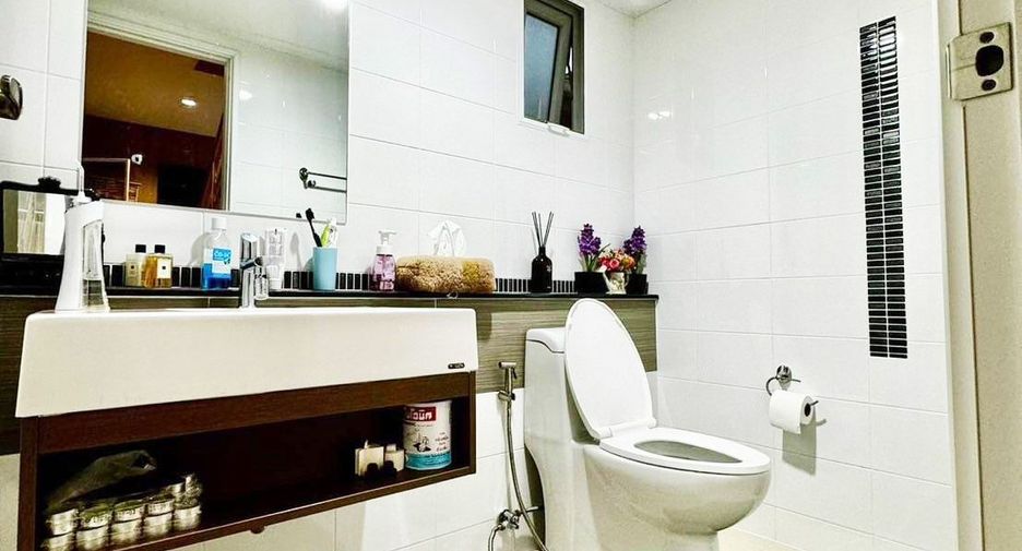 For sale 3 bedrooms house in Suan Luang, Bangkok