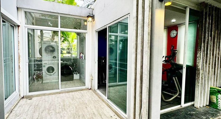 For sale 3 bedrooms house in Suan Luang, Bangkok