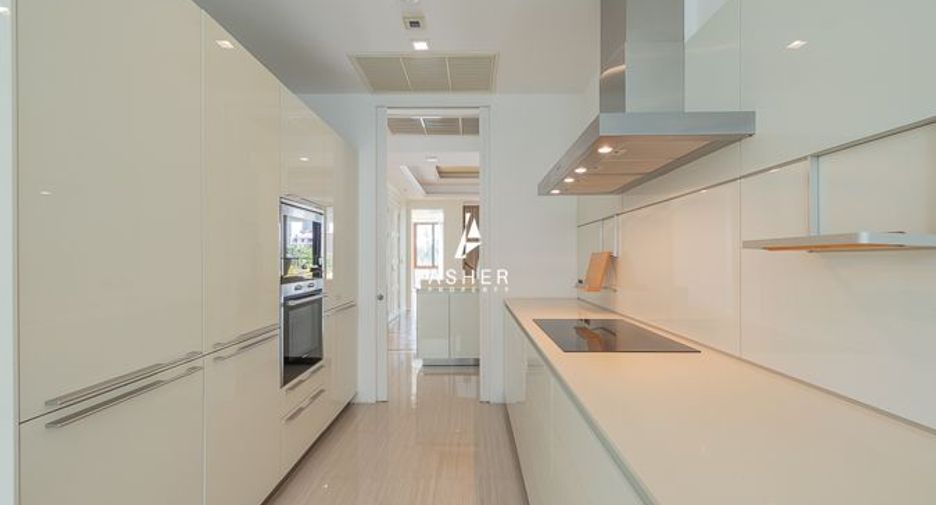 Wohnung zum Kauf mit 3 Zimmer in Watthana, Bangkok