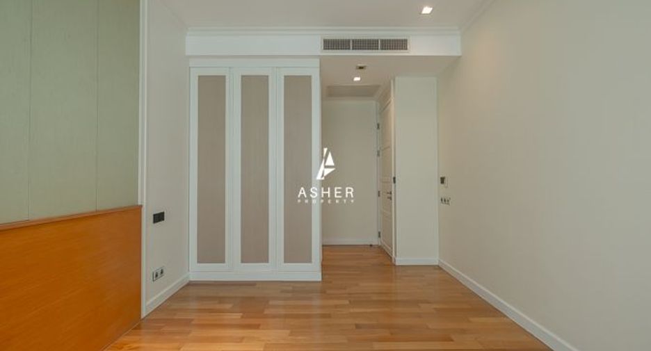 Wohnung zum Kauf mit 3 Zimmer in Watthana, Bangkok