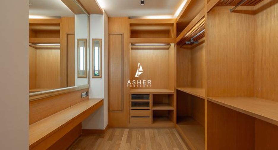 Wohnung zum Kauf mit 3 Zimmer in Watthana, Bangkok