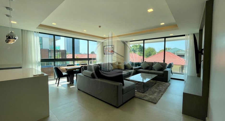 For rent 3 bedrooms condo in Jomtien, Pattaya