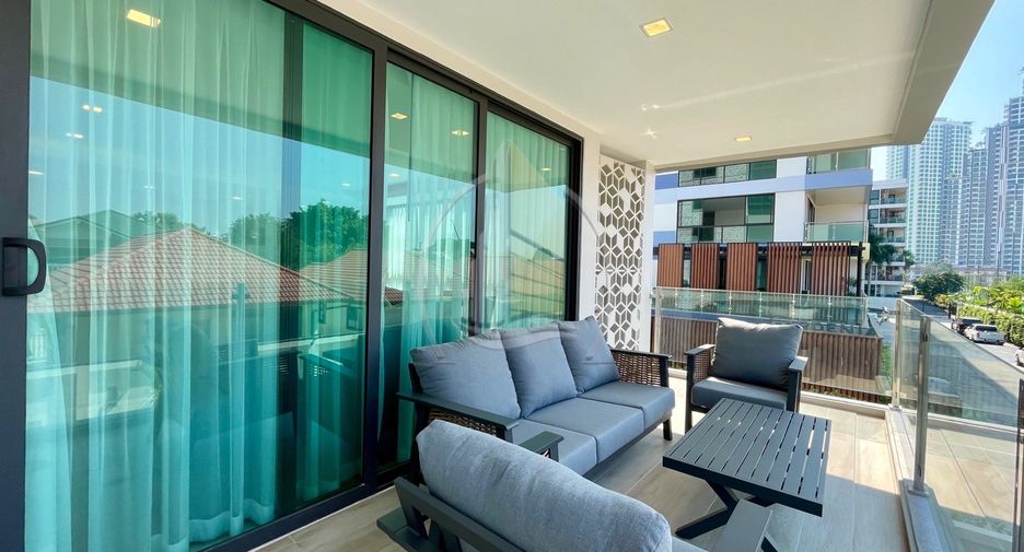 For rent 3 bedrooms condo in Jomtien, Pattaya