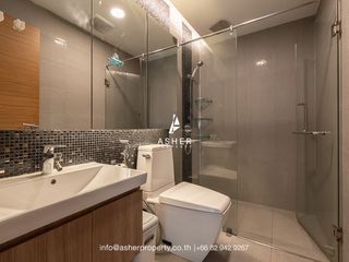 Condo en alquiler y en venta de 4 habitaciones en Watthana, Bangkok