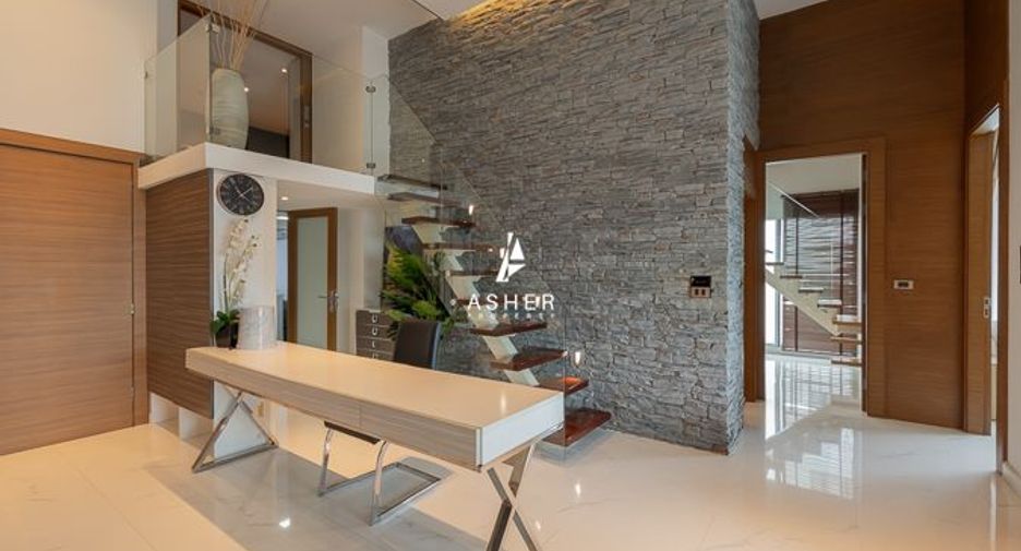 For rent and for sale 4 bedrooms condo in Watthana, Bangkok