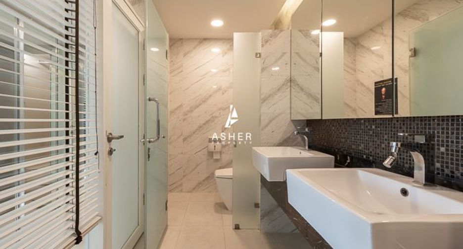 For rent and for sale 4 bedrooms condo in Watthana, Bangkok