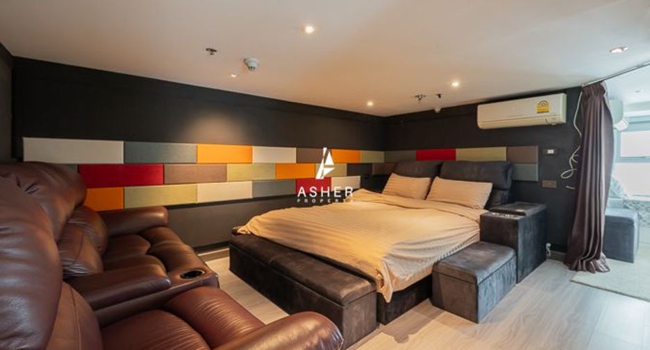 For rent and for sale 4 bedrooms condo in Watthana, Bangkok