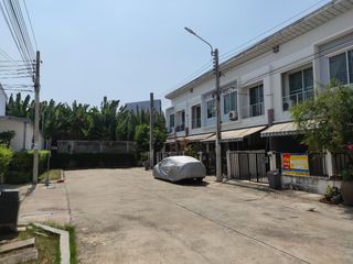 For sale studio townhouse in Rat Burana, Bangkok