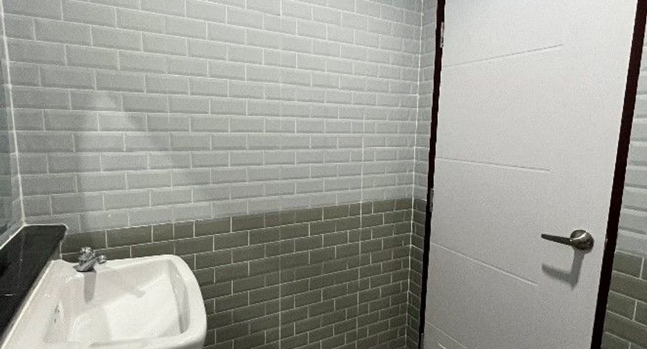 For sale studio townhouse in Rat Burana, Bangkok