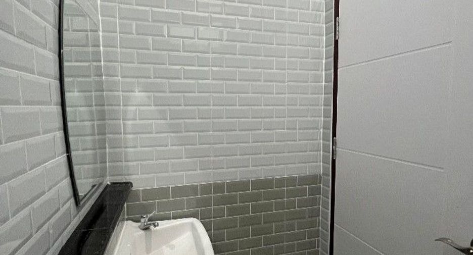 For sale studio townhouse in Rat Burana, Bangkok