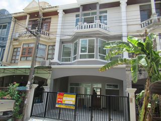 For sale studio townhouse in Nong Khaem, Bangkok