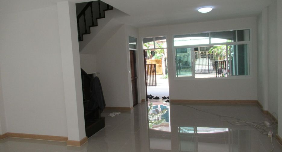 À vendre studio maison de ville à Nong Khaem, Bangkok