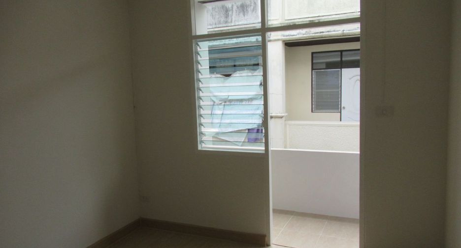 À vendre studio maison de ville à Nong Khaem, Bangkok