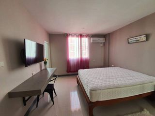 For sale 40 bed apartment in Phra Khanong, Bangkok