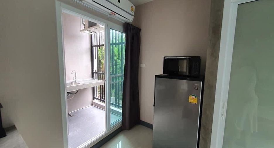 For sale 40 bedrooms apartment in Phra Khanong, Bangkok