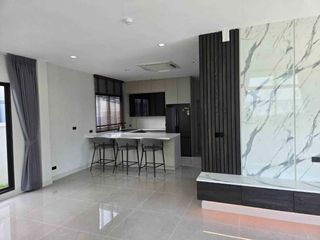 For rent 4 bed house in Bang Phli, Samut Prakan