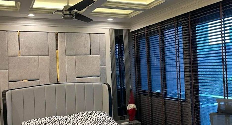 For rent and for sale 3 bedrooms townhouse in Chatuchak, Bangkok