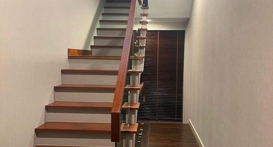 For rent and for sale 3 bedrooms townhouse in Chatuchak, Bangkok