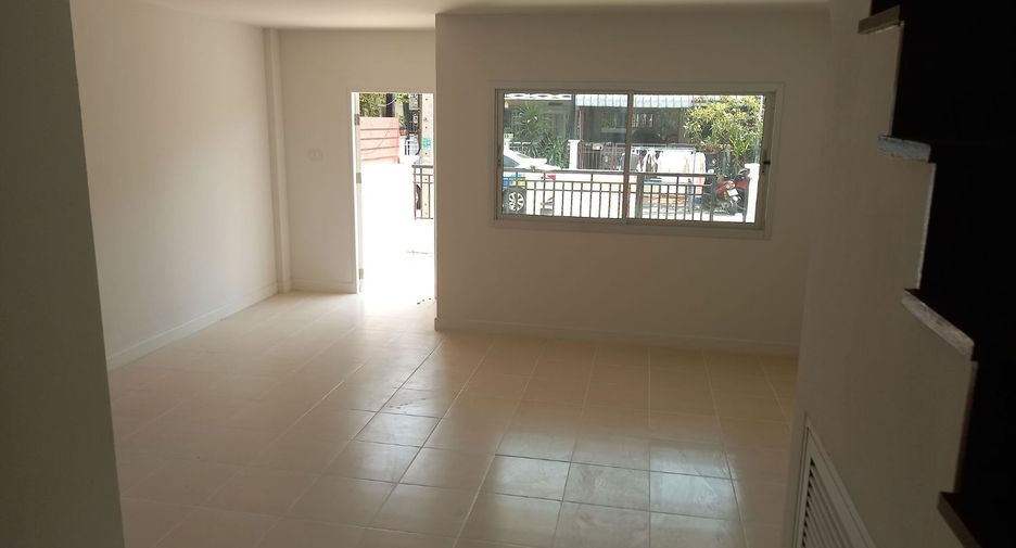 À vendre studio maison de ville à Bang Khen, Bangkok