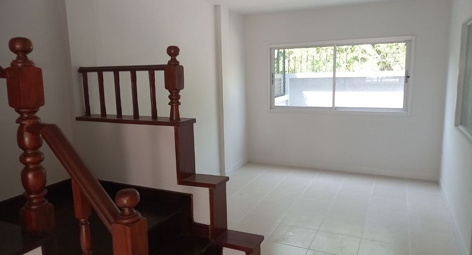 À vendre studio maison de ville à Bang Khen, Bangkok