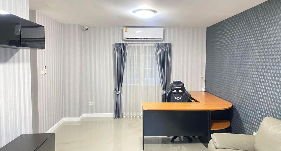 Casa en venta de 3 habitaciones en San Kamphaeng, Chiang Mai