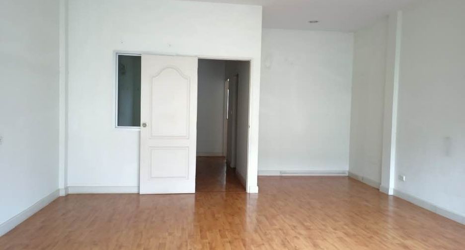 For sale studio townhouse in Nong Khaem, Bangkok