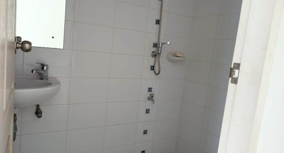For sale studio townhouse in Nong Khaem, Bangkok