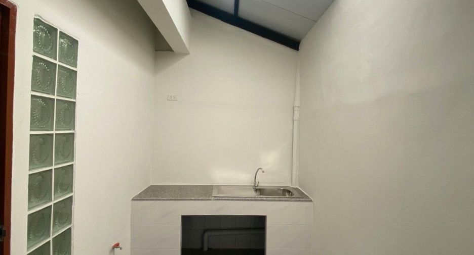 For sale studio townhouse in Bang Khae, Bangkok