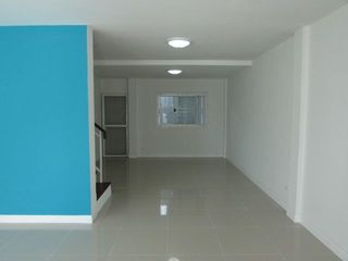 For sale スタジオ townhouse in Lat Krabang, Bangkok