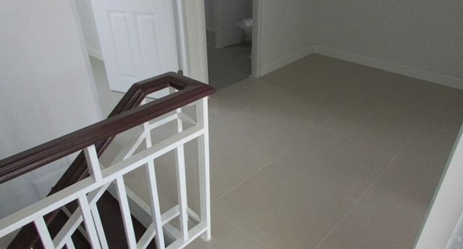 For sale スタジオ townhouse in Lat Krabang, Bangkok