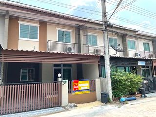 For sale スタジオ townhouse in Khlong Sam Wa, Bangkok
