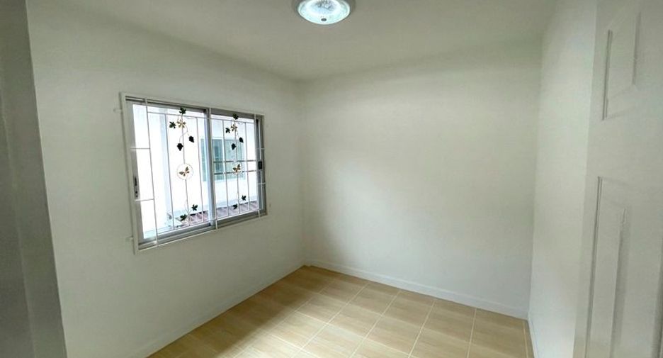 For sale スタジオ townhouse in Khlong Sam Wa, Bangkok