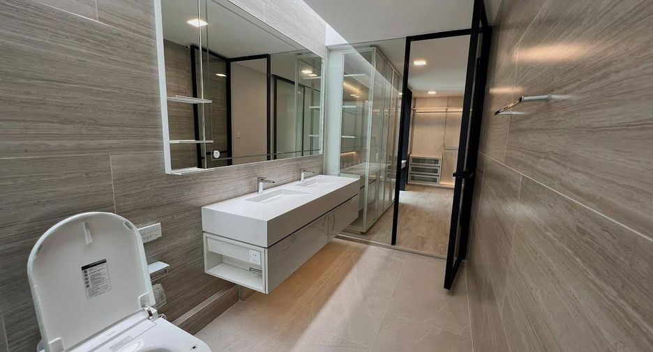 For sale 4 ベッドルーム house in Saphan Sung, Bangkok