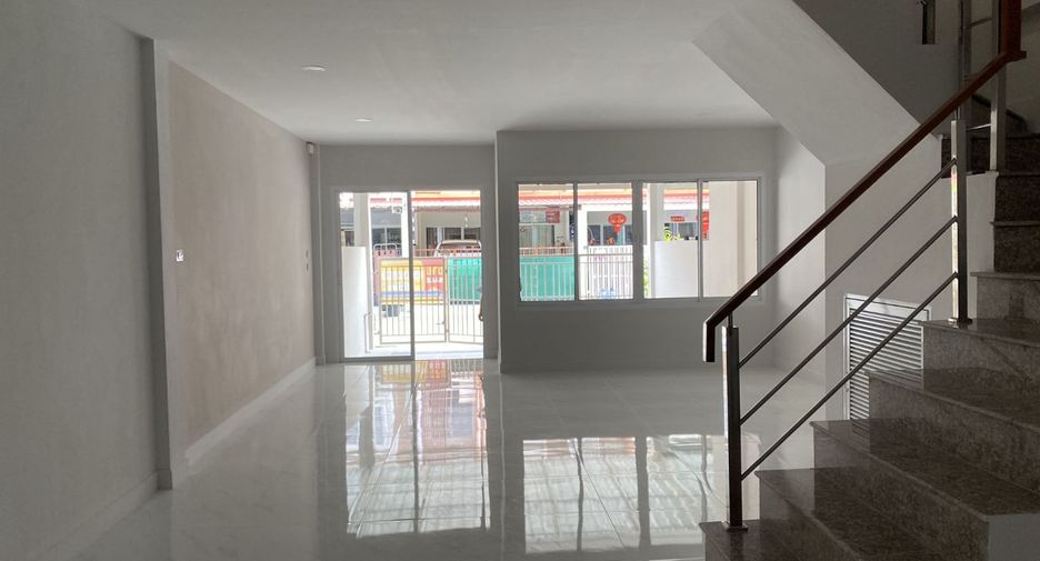 For sale studio townhouse in Bang Khen, Bangkok