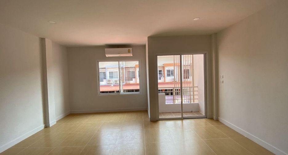 For sale studio townhouse in Bang Khen, Bangkok