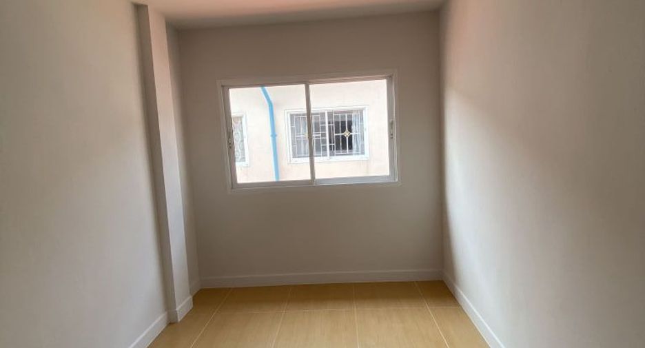 For sale studio townhouse in Bang Khen, Bangkok