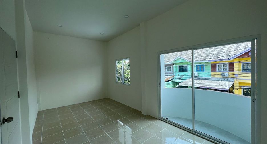 Casa adosada en venta de estudio en Nong Khaem, Bangkok