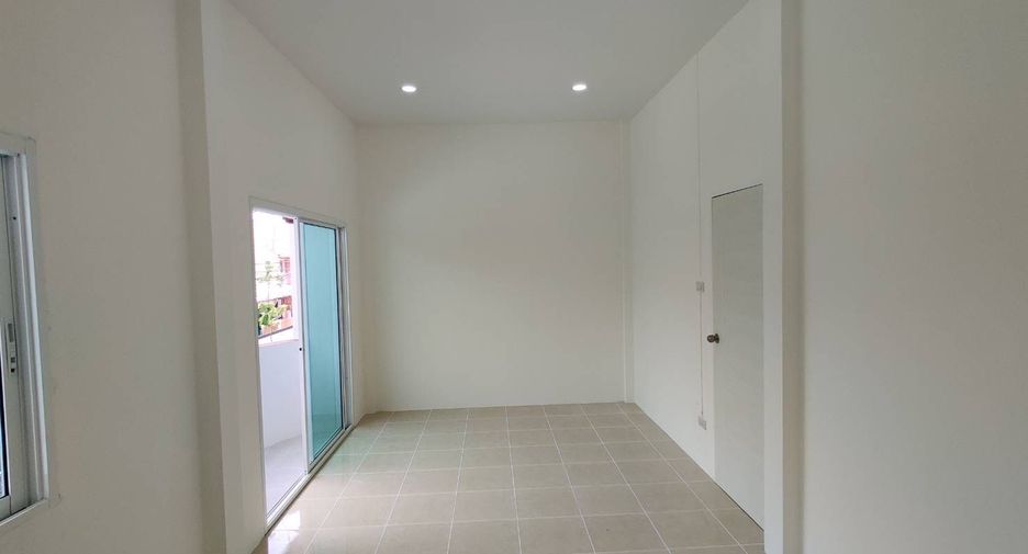 Casa adosada en venta de estudio en Nong Khaem, Bangkok