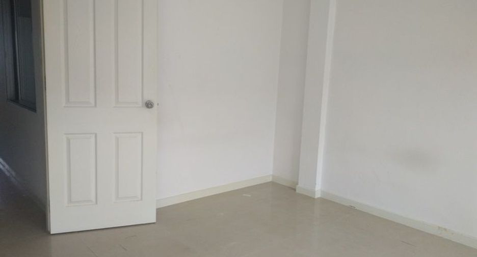 À vendre studio maison de ville à Bang Khen, Bangkok